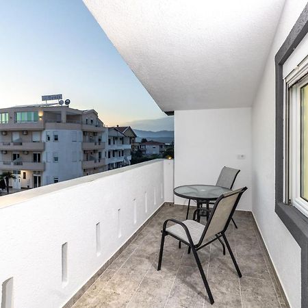 Apart-Hotel Prestige Ulcinj Zewnętrze zdjęcie