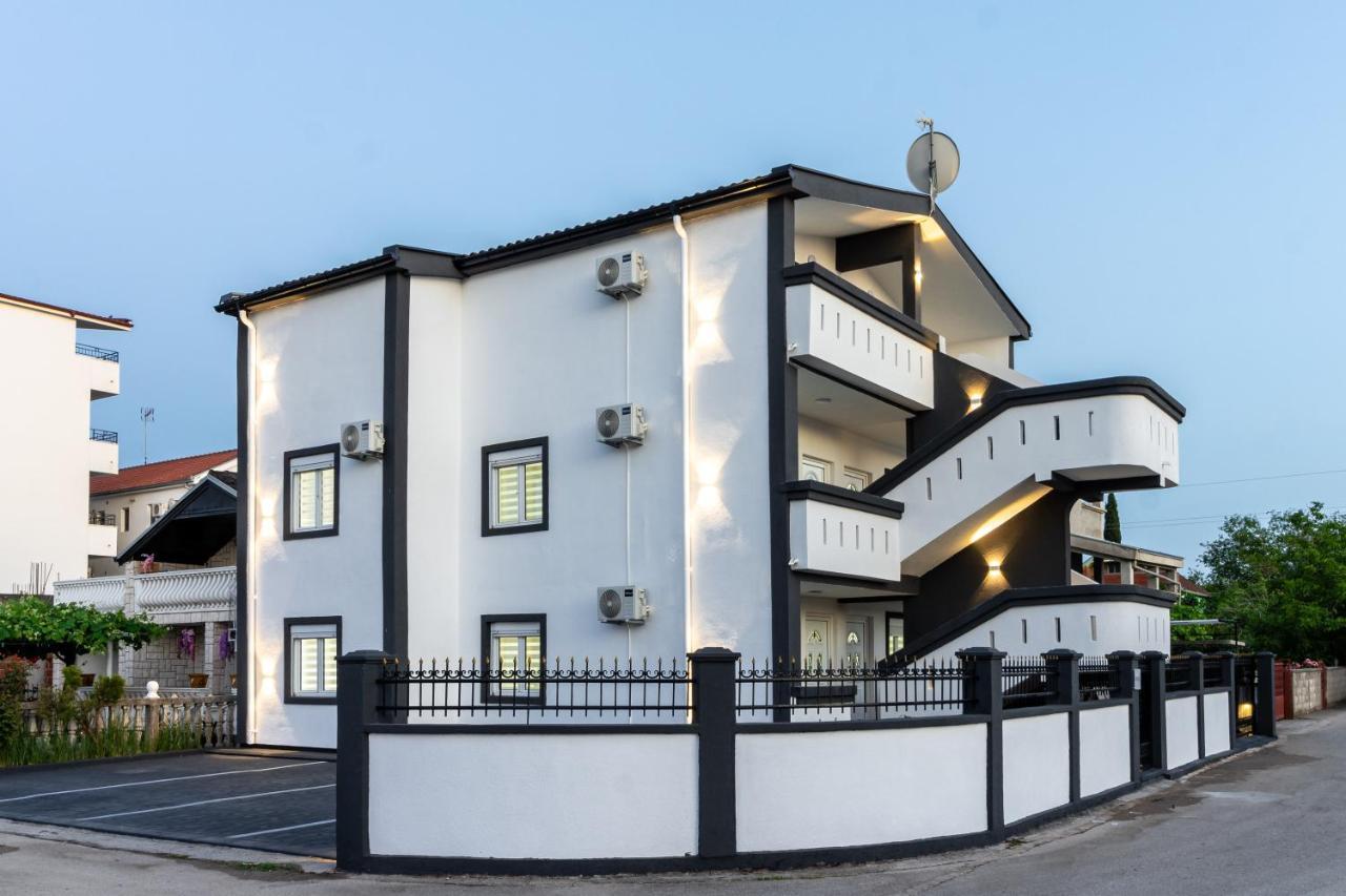 Apart-Hotel Prestige Ulcinj Zewnętrze zdjęcie