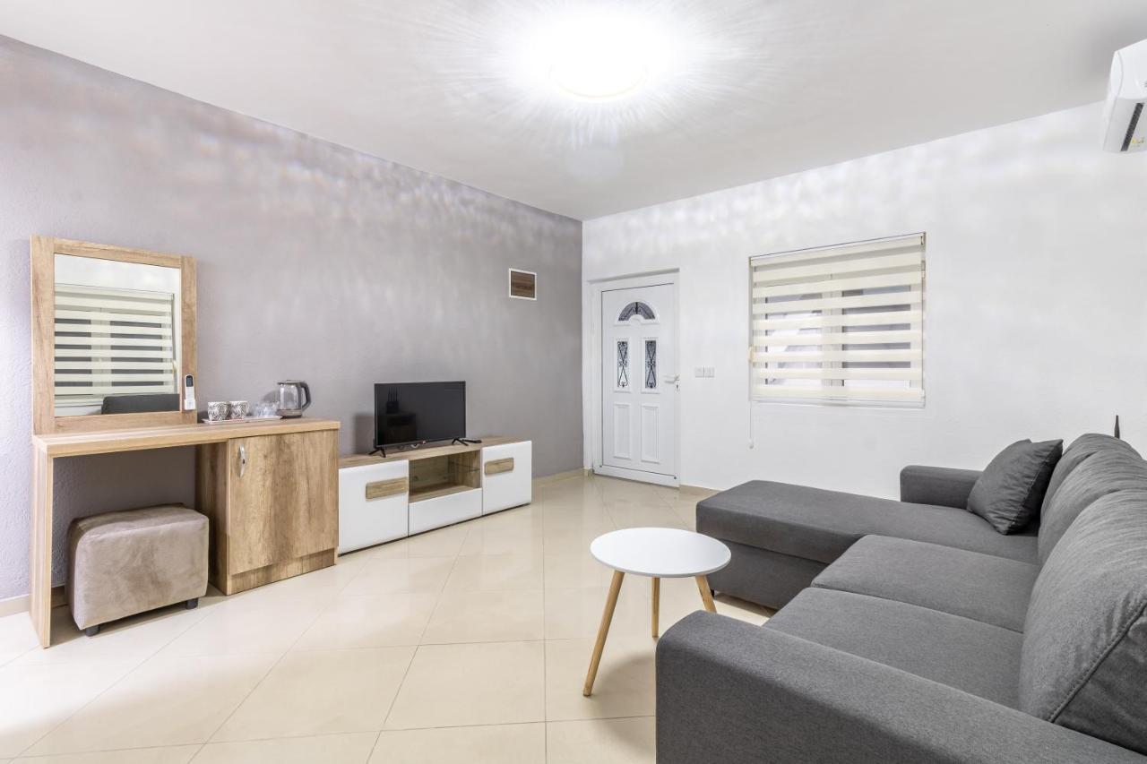 Apart-Hotel Prestige Ulcinj Zewnętrze zdjęcie