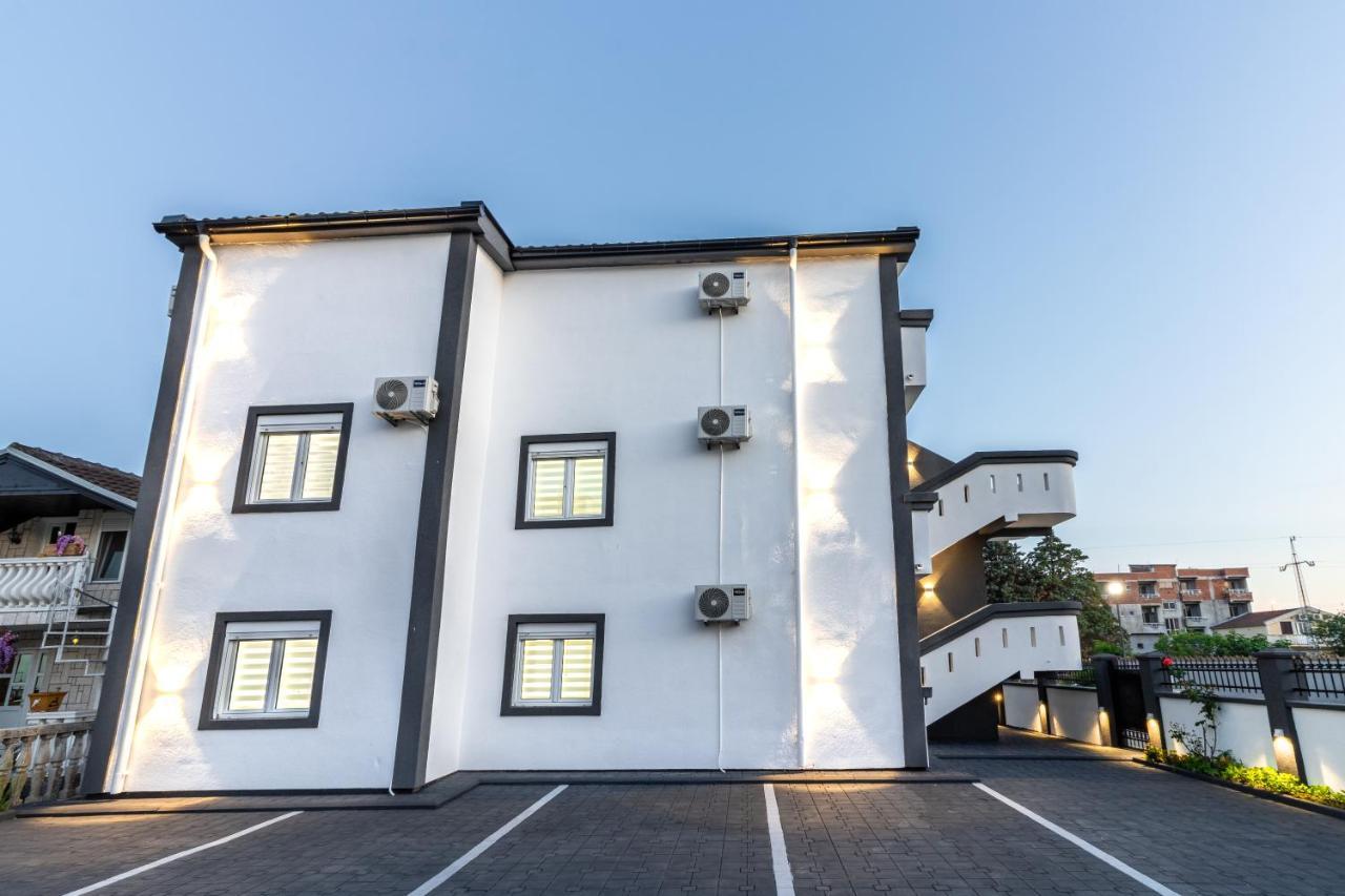Apart-Hotel Prestige Ulcinj Zewnętrze zdjęcie