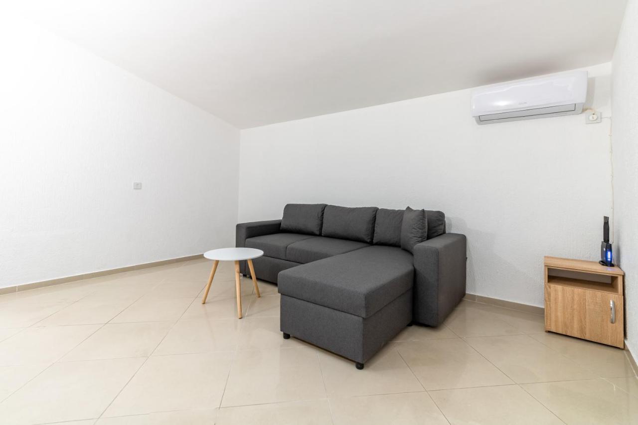 Apart-Hotel Prestige Ulcinj Zewnętrze zdjęcie