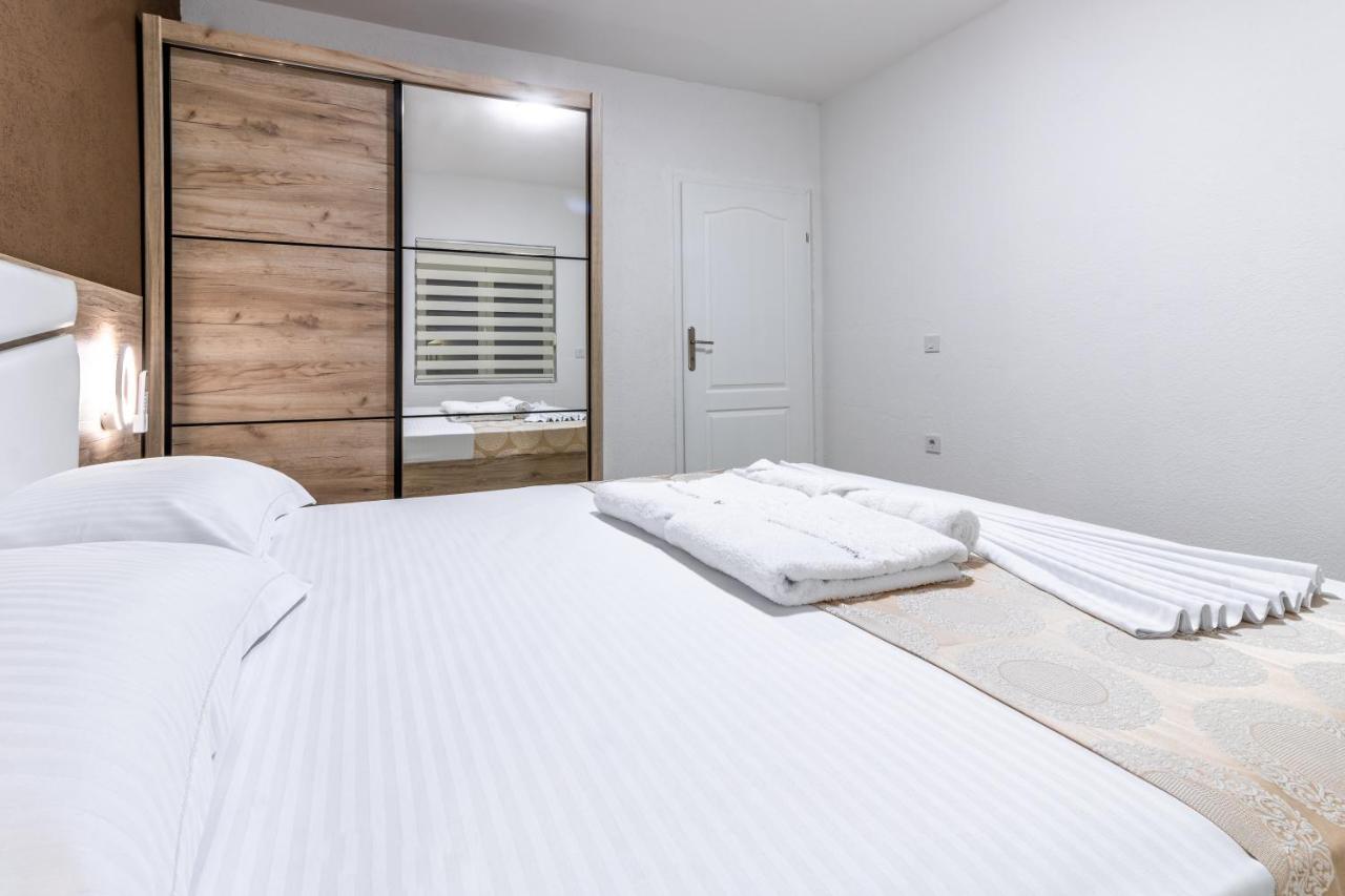 Apart-Hotel Prestige Ulcinj Zewnętrze zdjęcie