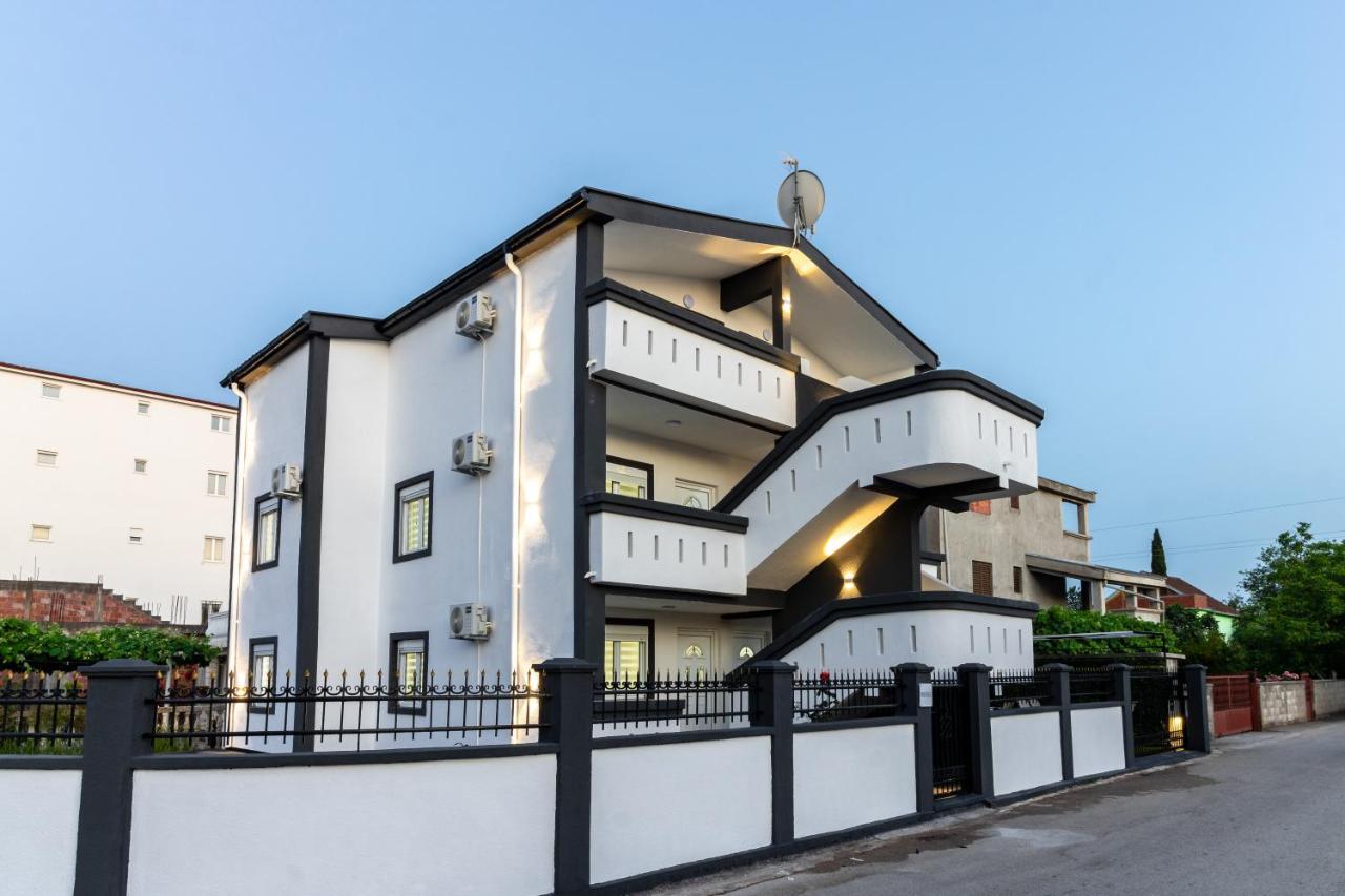 Apart-Hotel Prestige Ulcinj Zewnętrze zdjęcie